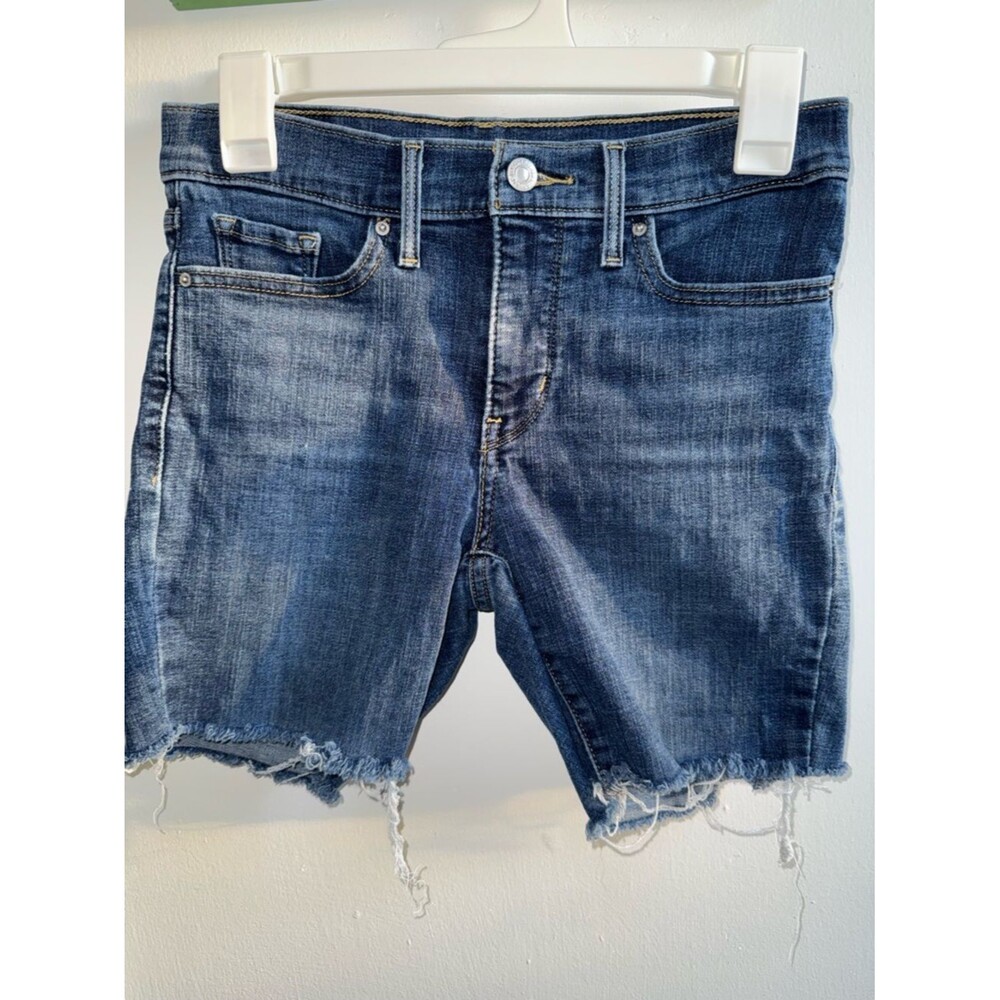 Levi’s 311 Shaping Skinny Shorts Light Wash Size 26